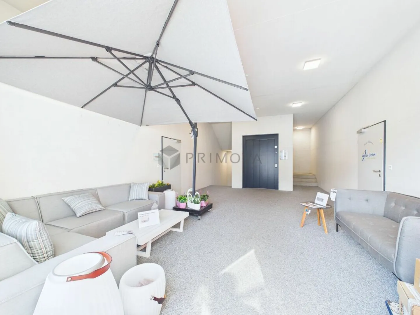 Showroom, Warehouse & Rooftop Terrace - achievable gross yield up to 6% - Photo 13 of 13