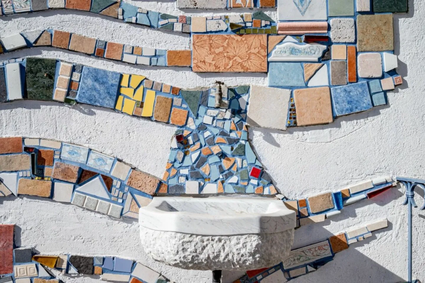 Una dimora storica per artisti con giardino nel cuore del paese - Foto 2 von 13