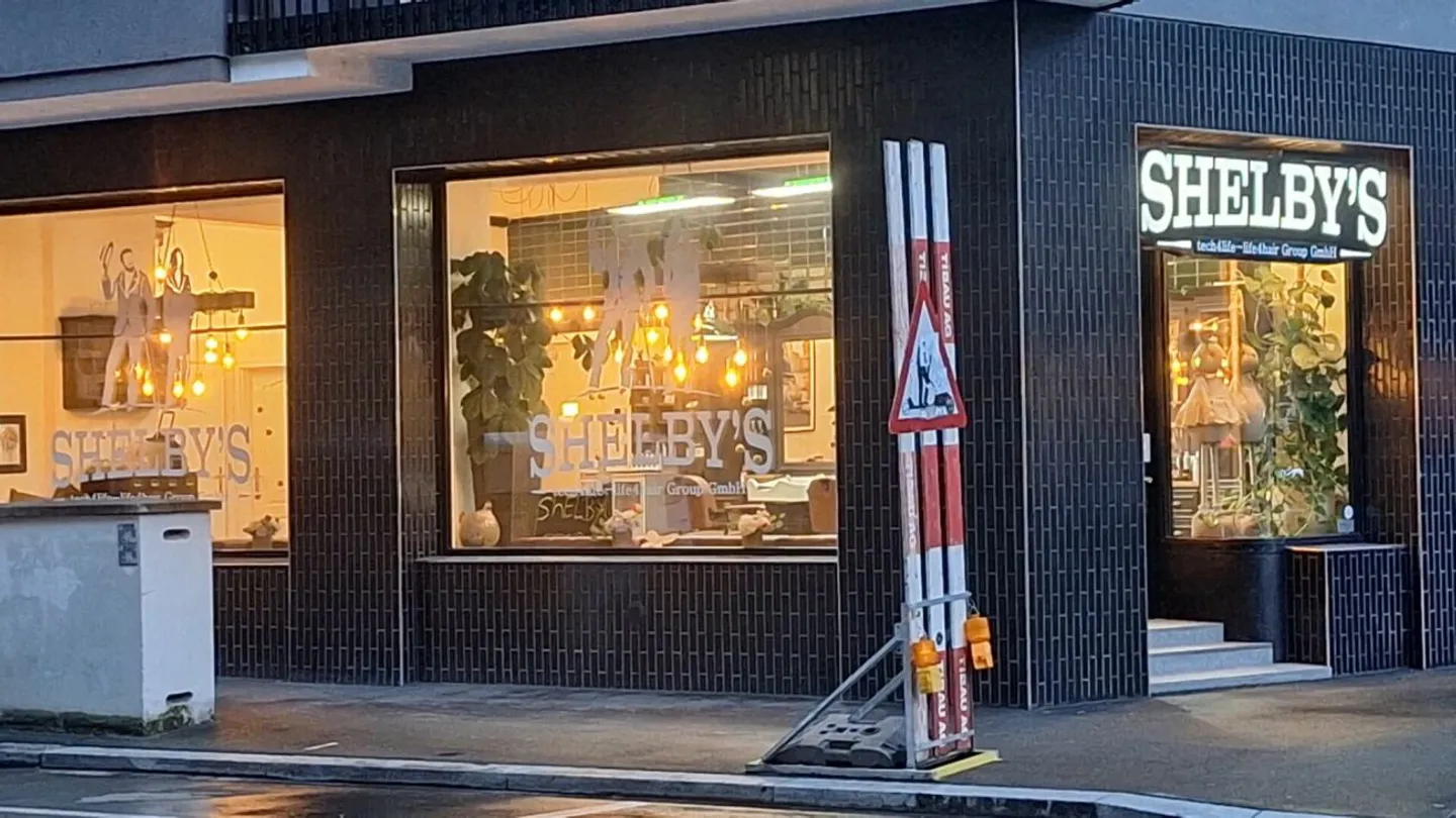 Parrucchiere e Barbershop subito pronti in posizione centrale - Foto 3 di 13