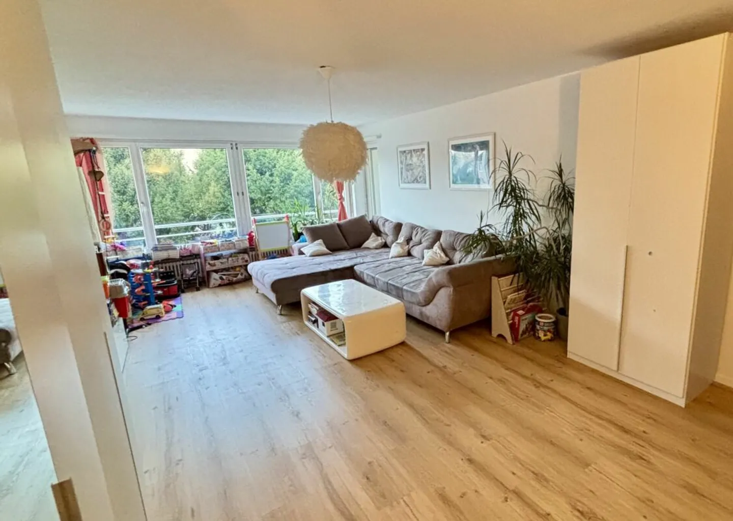 Appartamento 5 locali arredato (circa 102 m²) vicino al lago - vivere tutto incluso a Feldmeilen. - Foto 2 di 13