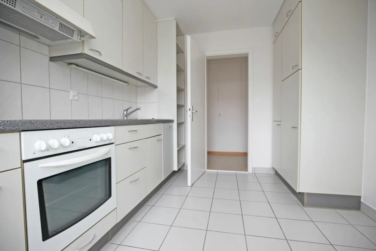 Appartement spacieux de 3,5 pièces près de la gare - Photo 8 sur 9