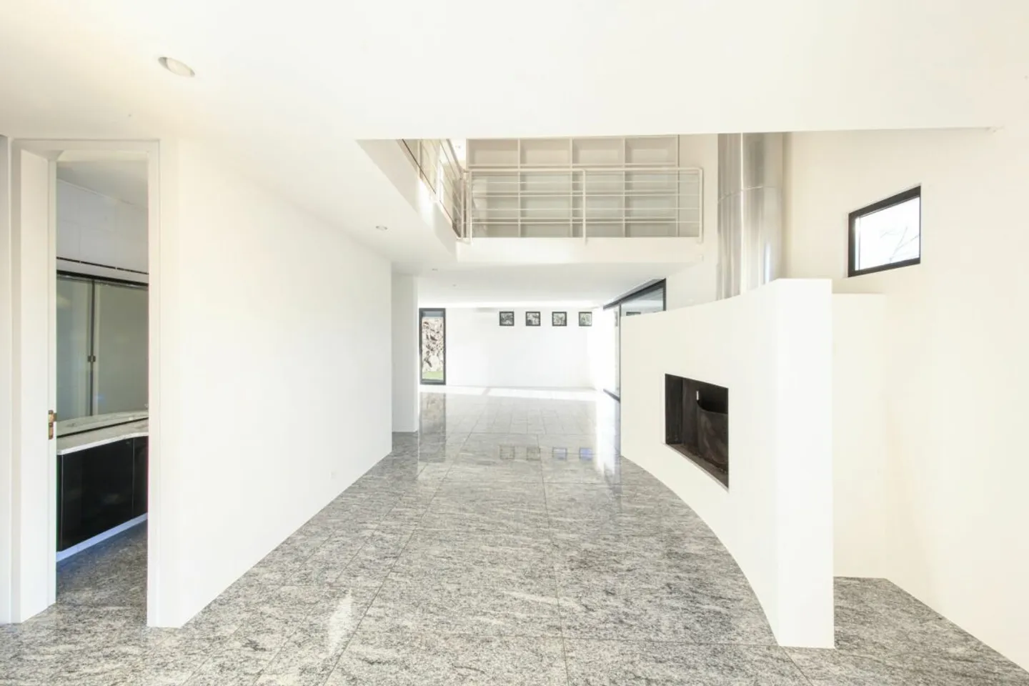 RONCO S/ASCONA - Exclusive villa in a privileged position - Photo 6 of 13