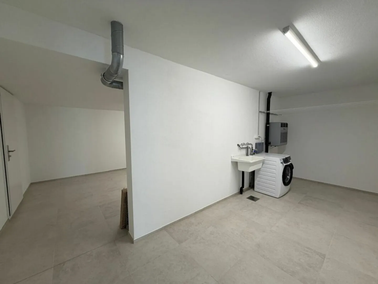 Rentrer chez soi du côté ensoleillé à Wil avec une vue TOP !! - Photo 11 sur 13