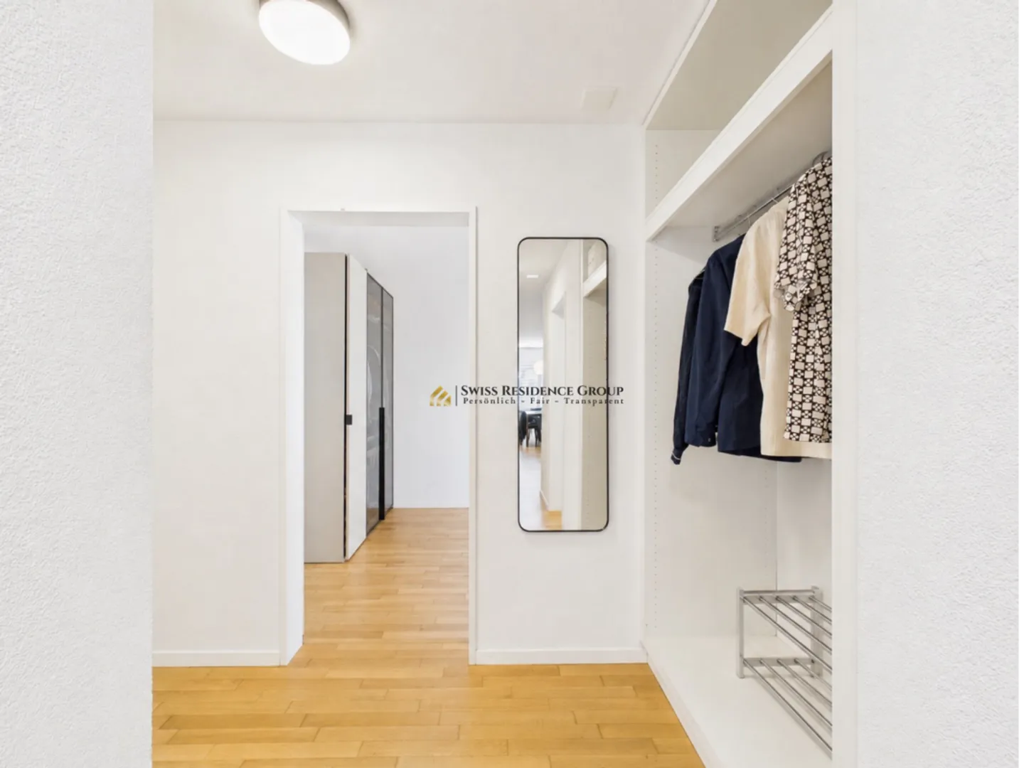 Like new in a quiet location with garden terrace - Photo 8 of 13