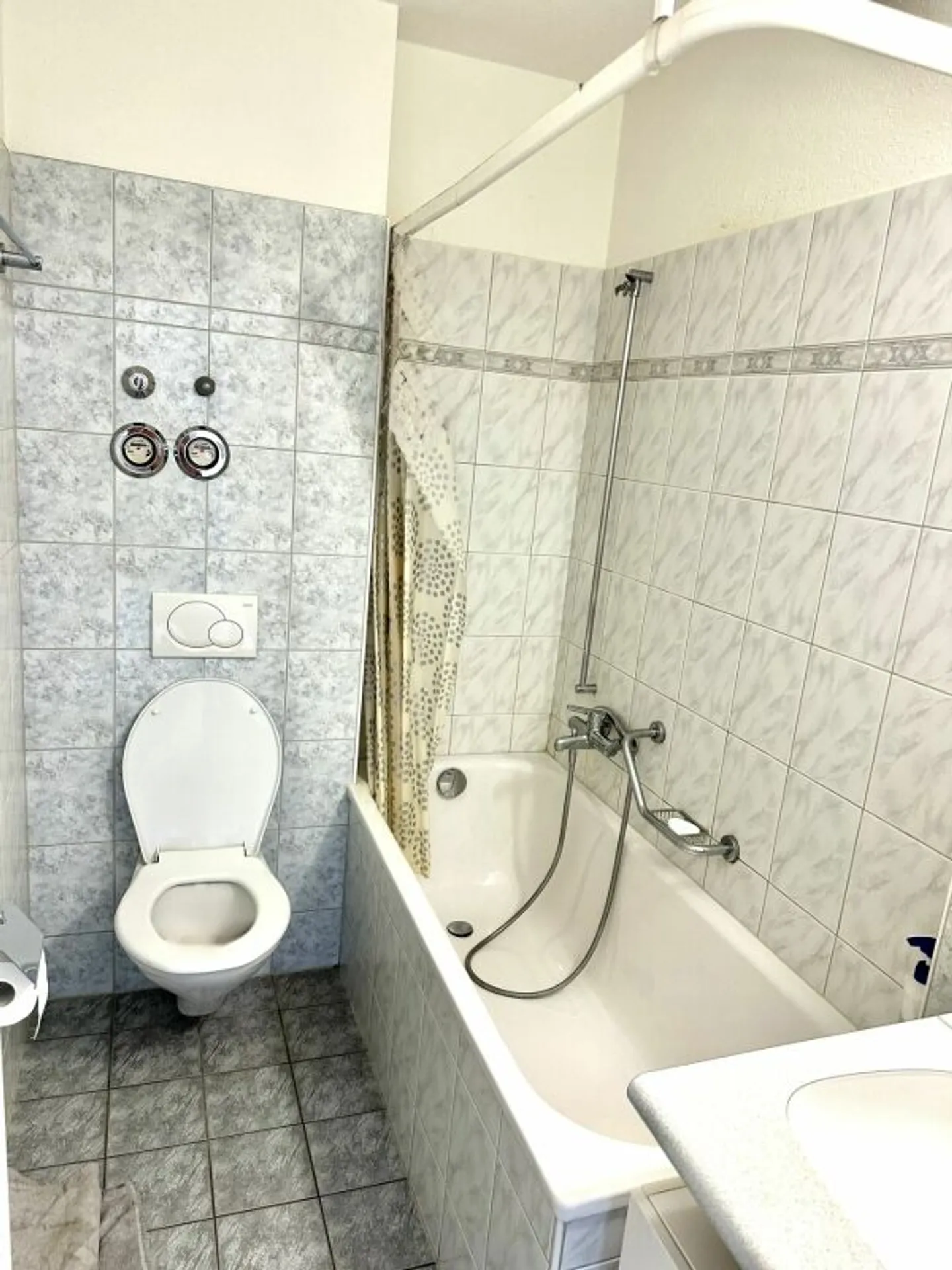 Charmante 2.5 Zimmer Wohnung - Foto 8 von 11