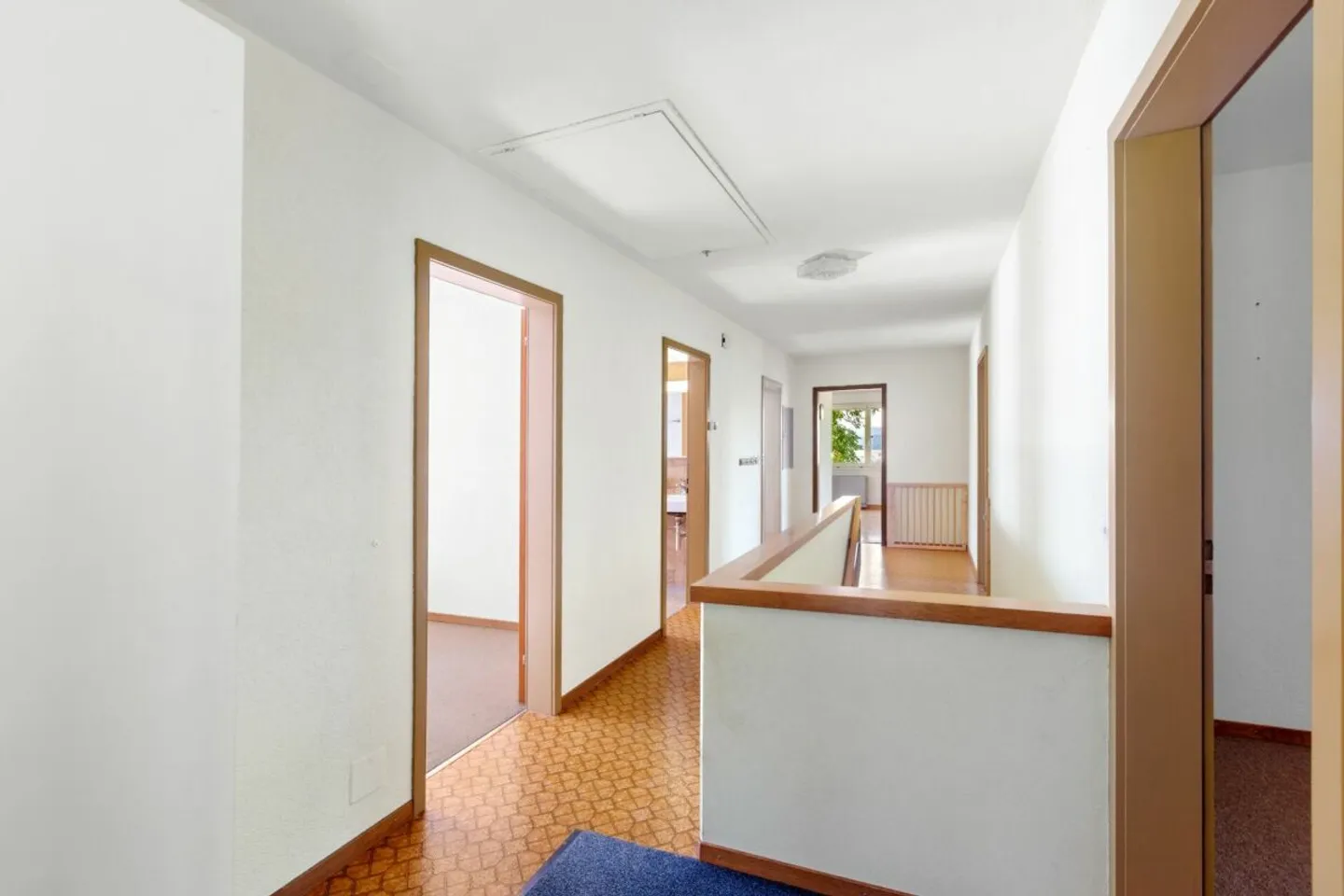 Grosszügiges 6½-Zimmer-Einfamilienhaus mit Doppelgarage - Photo 9 of 13