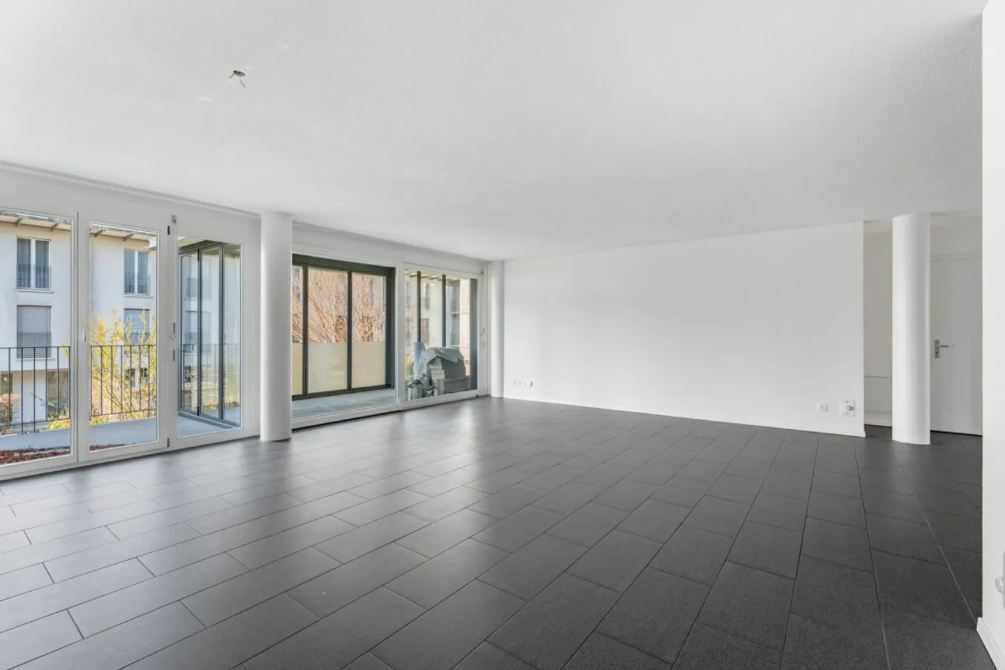 Geräumige Wohnung mit Wintergarten - Foto 4 von 13