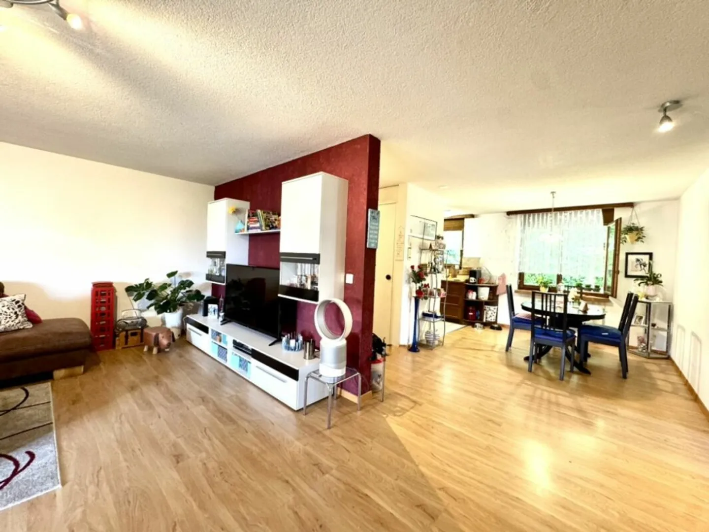 Cozy 3.5 Room Apartment - Photo 1 of 13