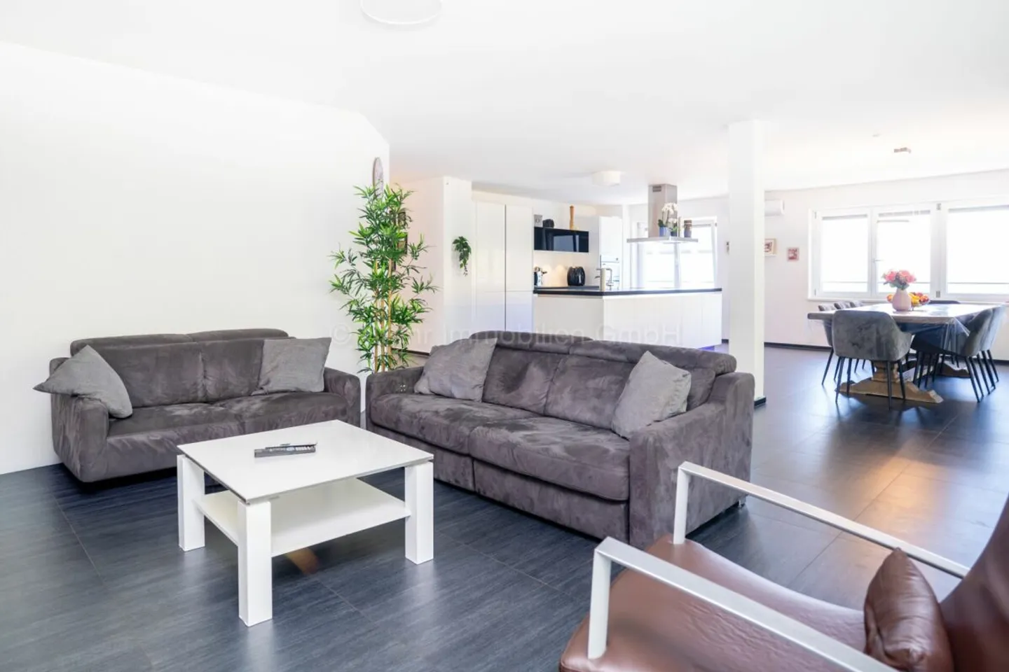 775 m2 Gewerbefläche in Elsau - Foto 11 di 13