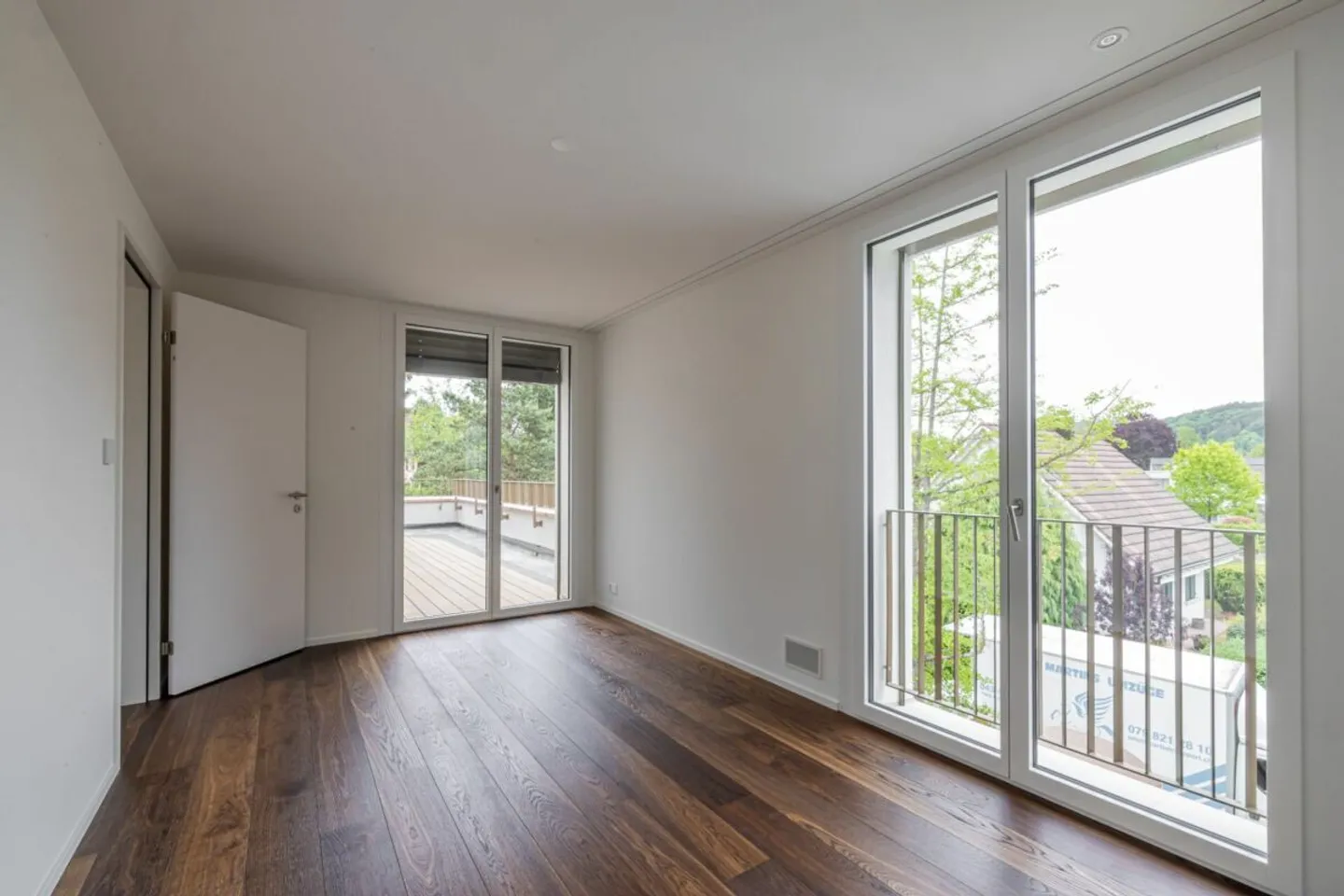 Exklusive 3.5-Zimmer-Neubau-Attikawohnung im Erstbezug - Wohnen wie in den Ferien - Foto 8 di 13