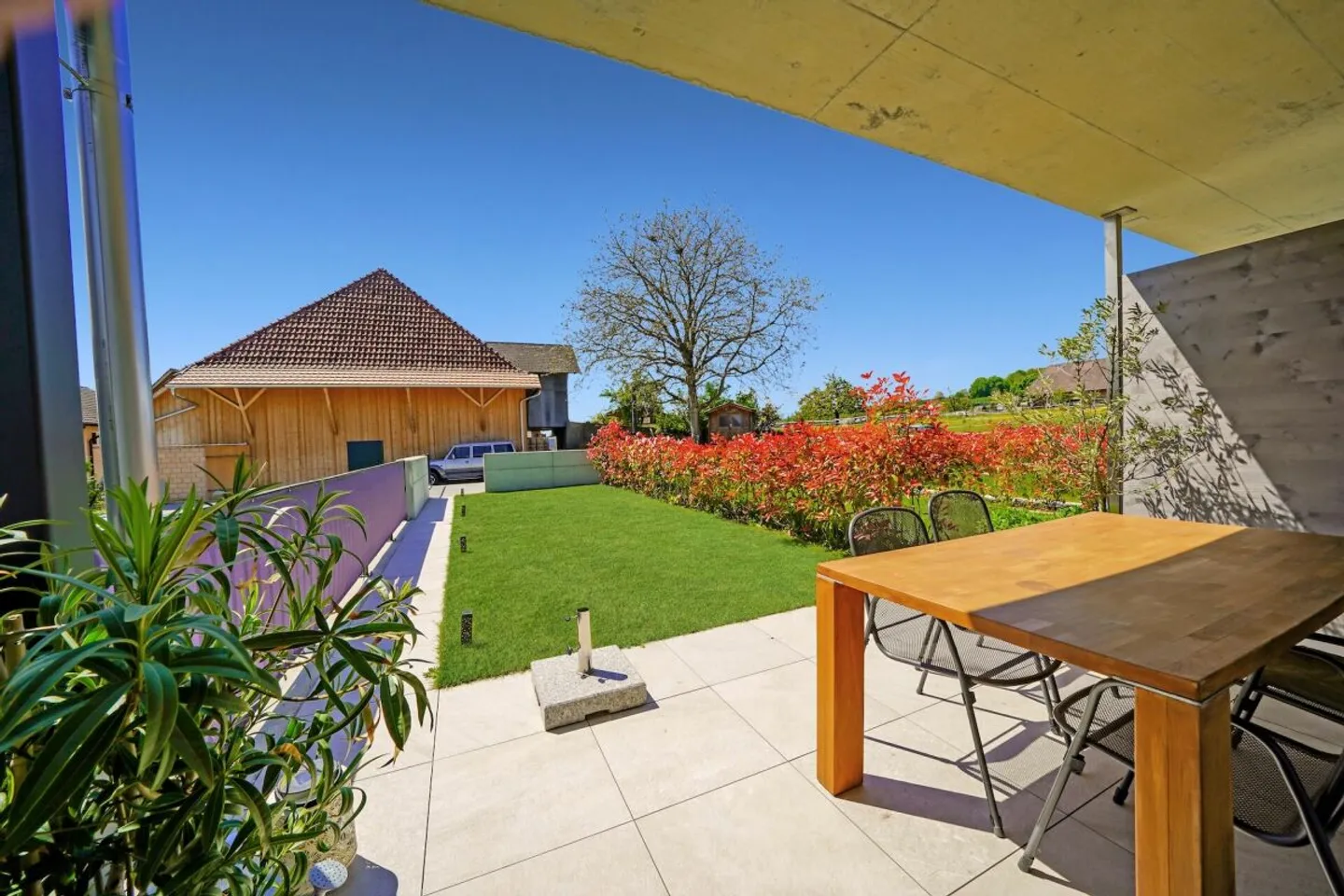 NEW BUILD - Modern Corner Townhouse with Many Extras in Idyllic Location - 10 Minutes from Lyss - Photo 7 of 13