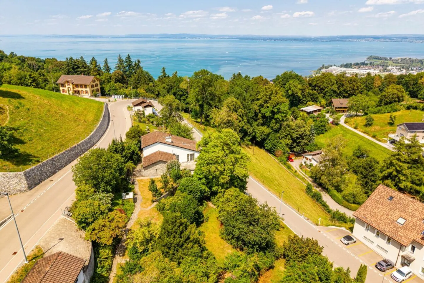 Occasione rara per costruttori e investitori - circa 1'426 m² di terreno edificabile con potenziale di sviluppo versatile - Foto 2 di 3