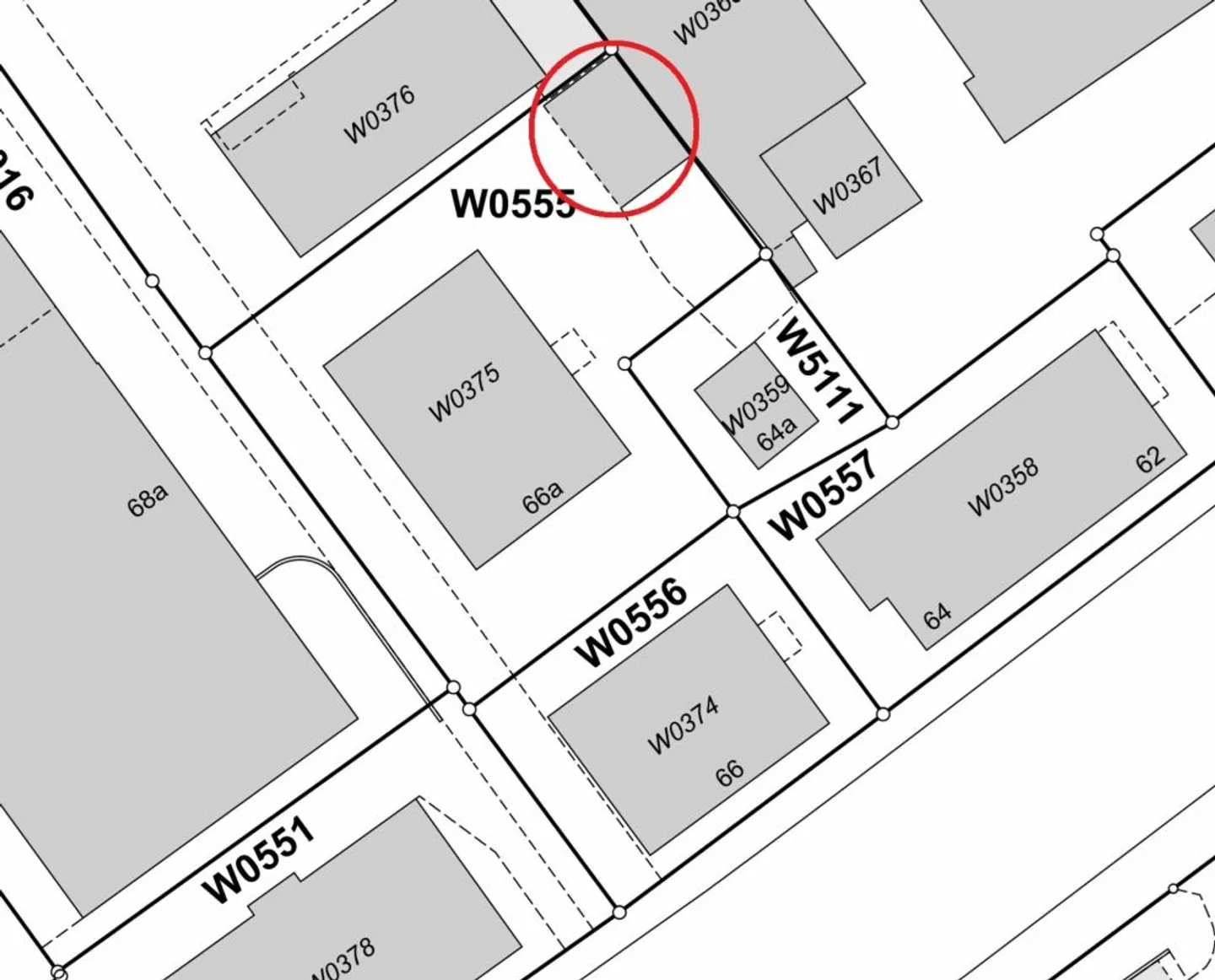 Abri de voiture à louer dans un bon emplacement - Photo 2 sur 3