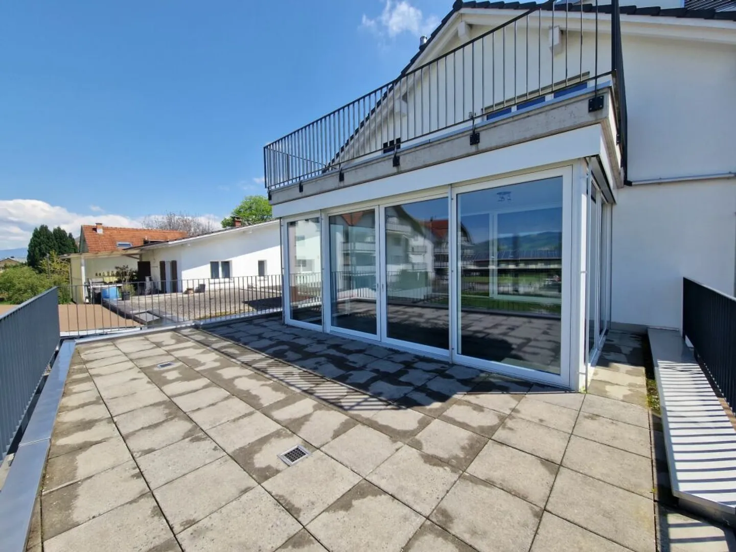 Moderne Wohnung mit sonniger Terrasse - Foto 10 von 11