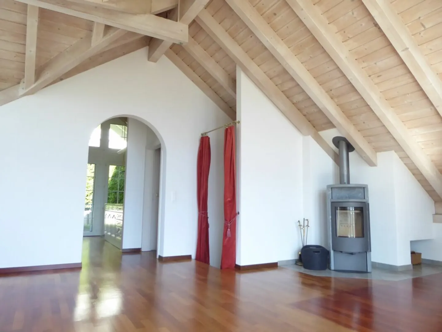 Freistehendes Einfamilienhaus mit Aussicht - Foto 2 von 13
