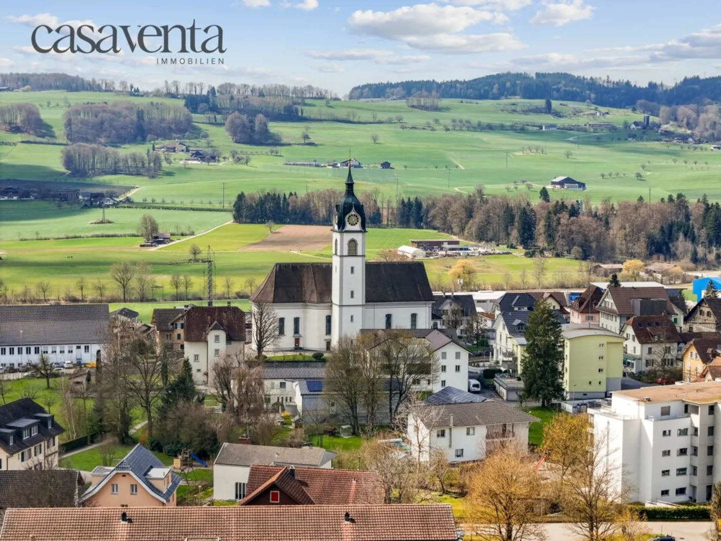 Condominio esclusivo con vista panoramica e sole serale - Foto 1 di 13