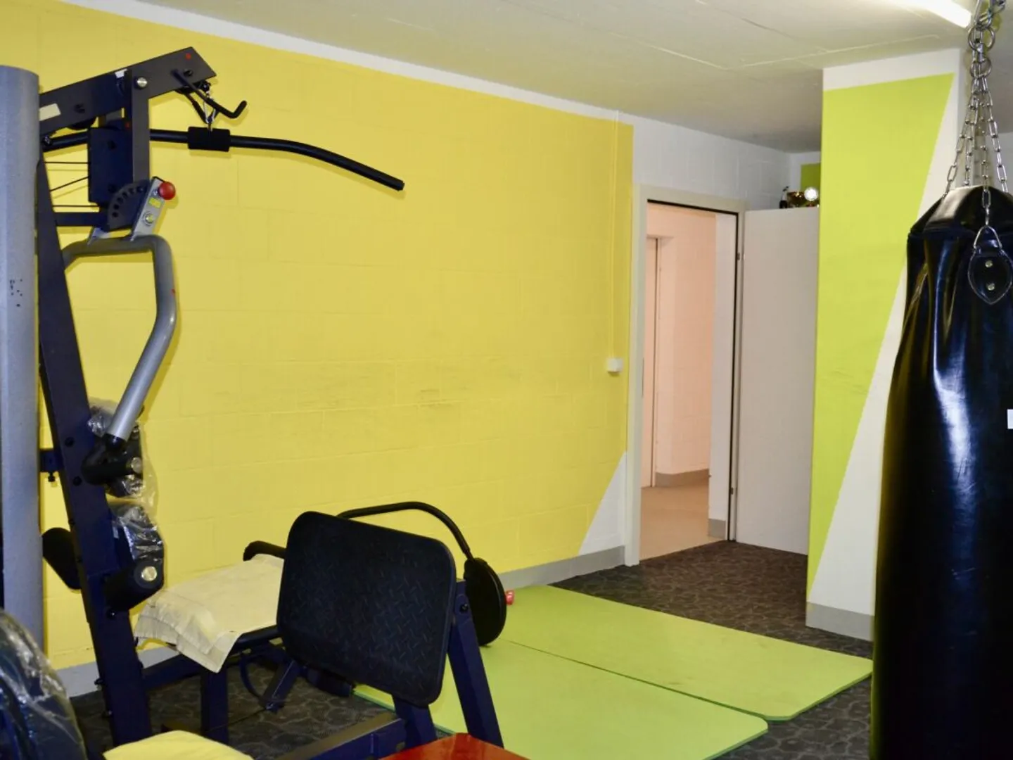 Hobby Room - Photo 2 of 13