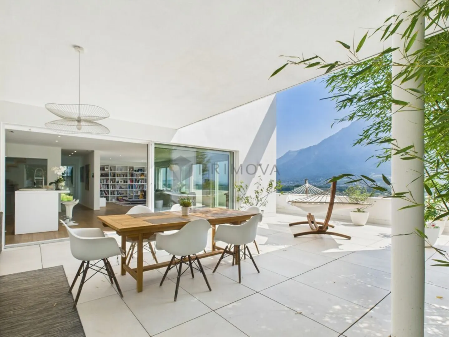 Stylish Architect House with Timeless Elegance - Photo 1 of 13