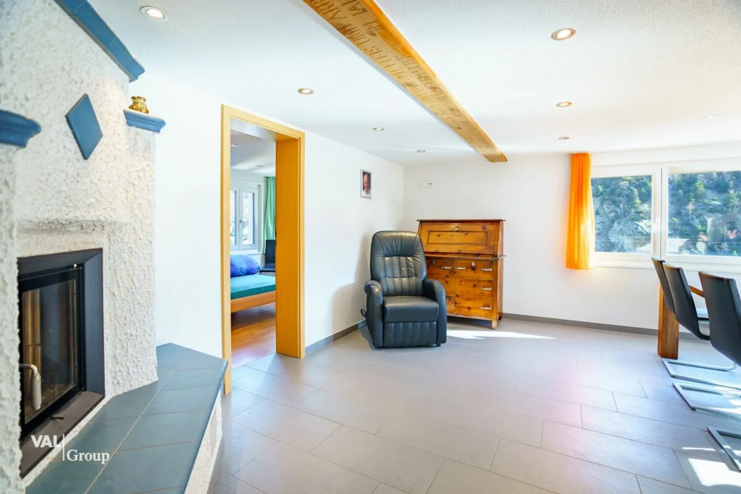 Comprehensively renovated apartment with spectacular views and historic flair - Photo 7 of 13