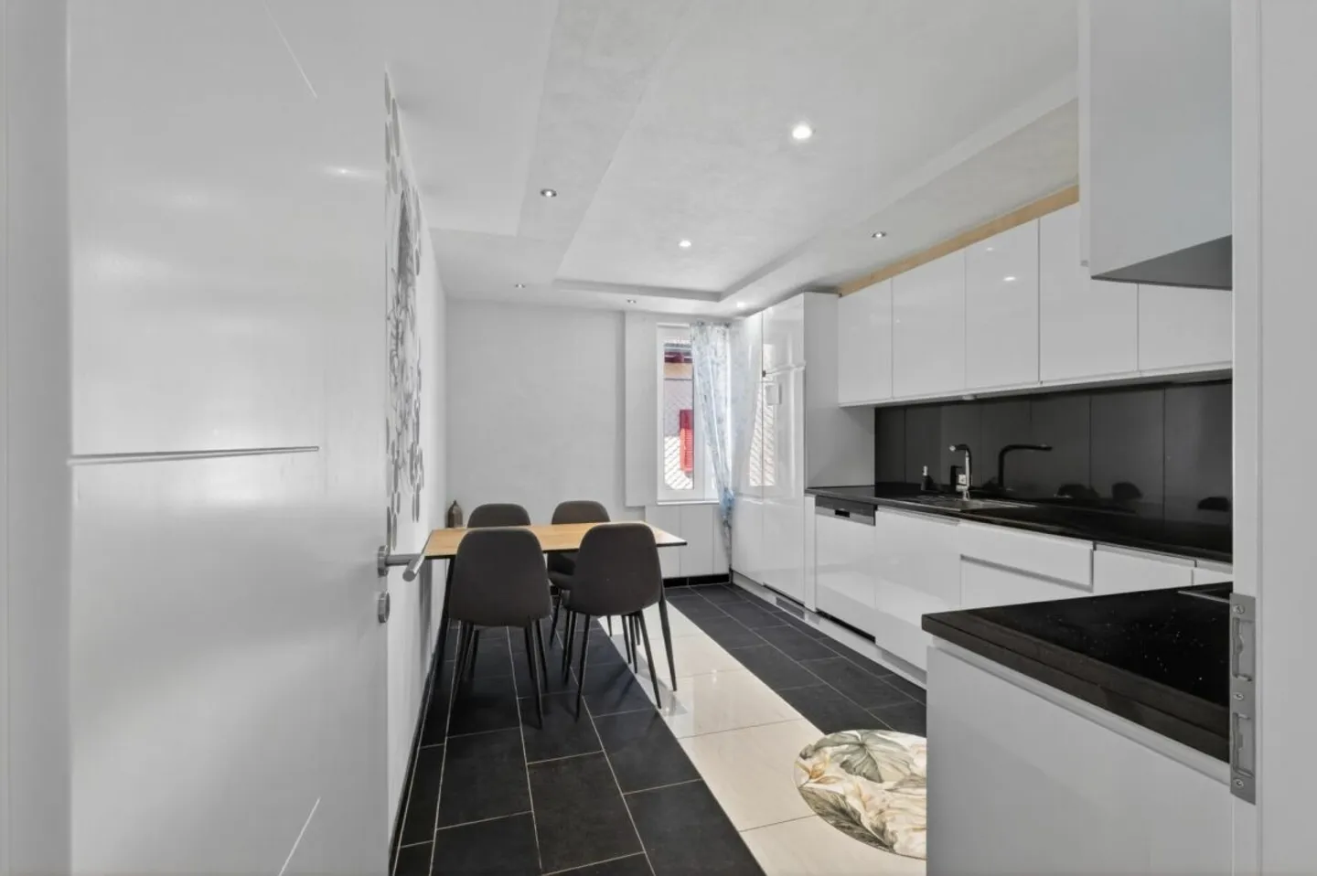 Charming investment property in the heart of Unterterzen - Photo 9 of 13