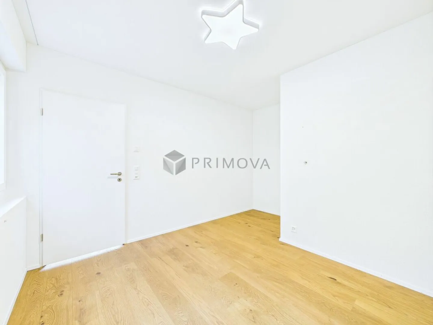 Emplacement discret. Qualité claire. Pour les personnes qui vivent consciemment. - Photo 13 sur 13