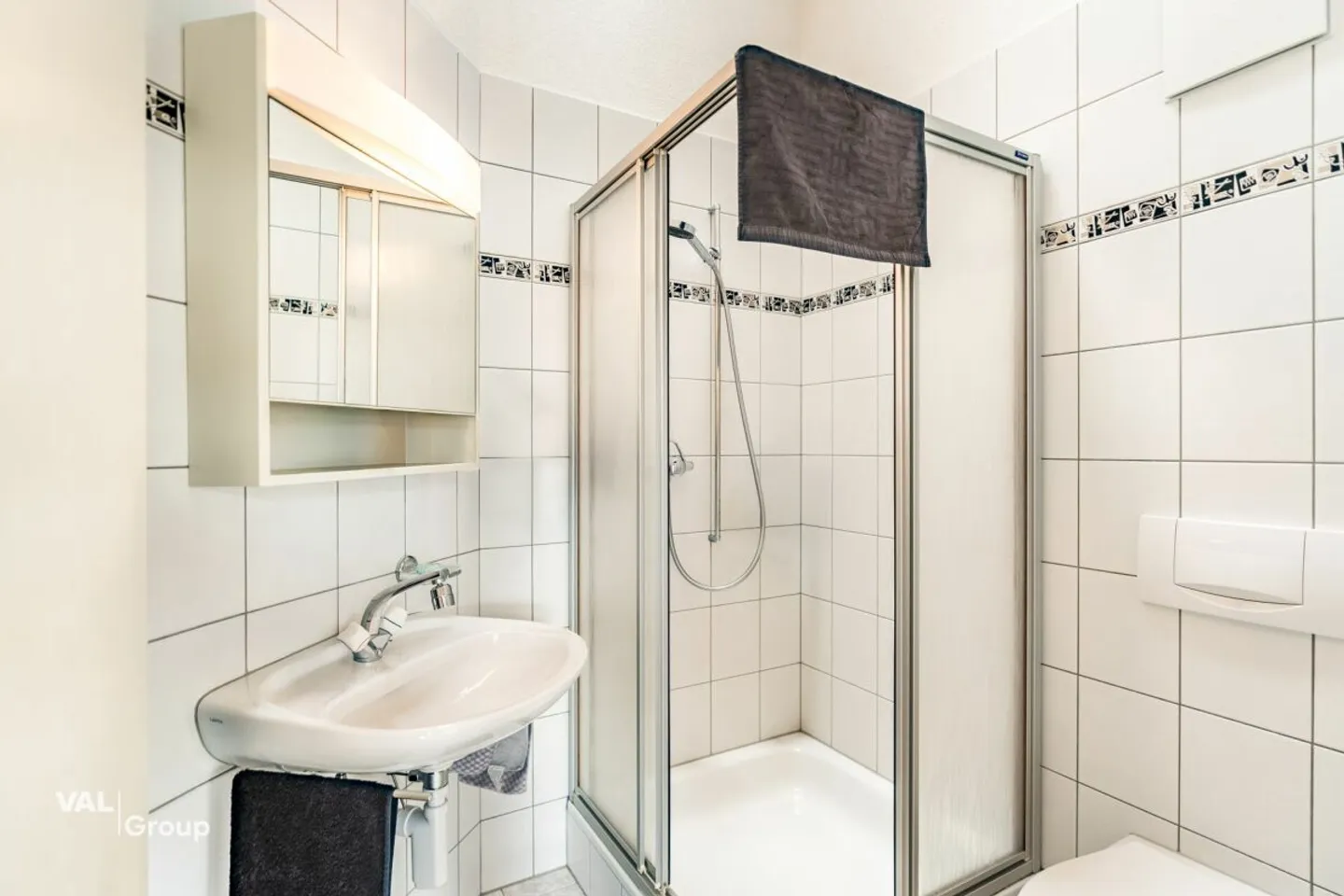 Character, Light and Mountain View: 4½-room attic apartment in the center of Visp - Photo 9 of 13
