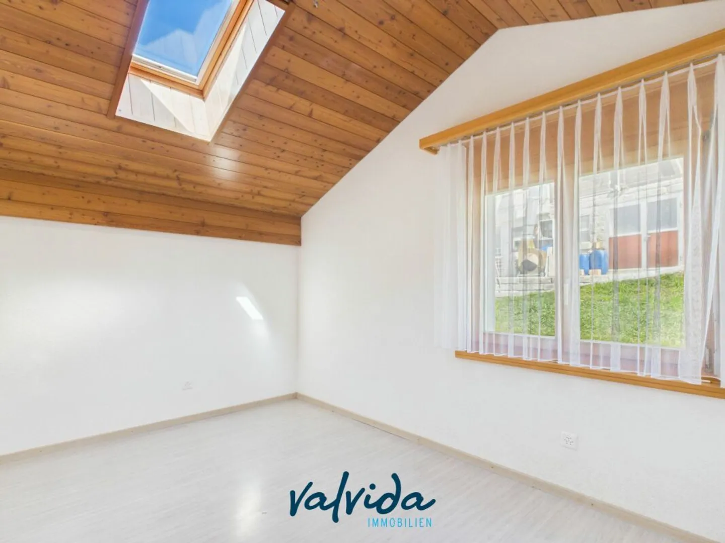 Maison bi-familiale conviviale avec potentiel d'aménagement à Staldenried - Photo 13 sur 13