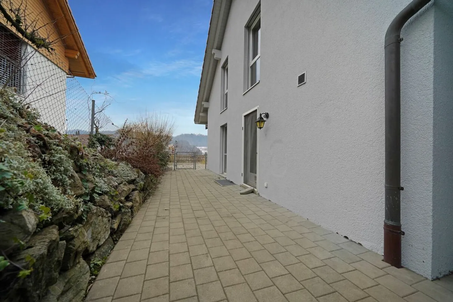 Incantevole casa unifamiliare con vista in posizione privilegiata - Foto 11 di 13