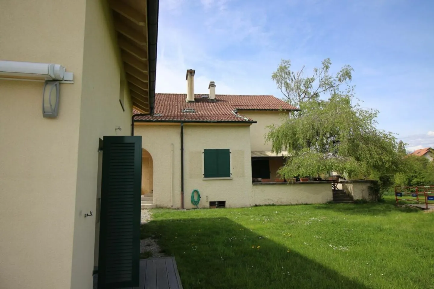 Exclusively: 2.5-room apartment in Plan-les-Ouates - for sale - Photo 2 of 13
