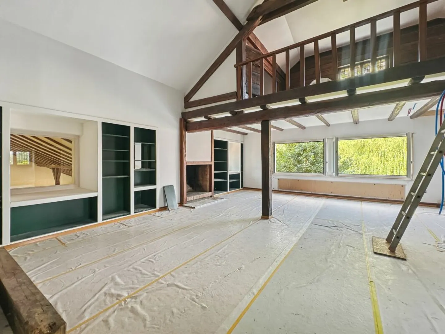 UNUSUAL PROPERTY ON MORE THAN 6,000 M2 UNDER RENOVATION, NOT SUBJECT TO THE LDFR - Photo 10 of 13