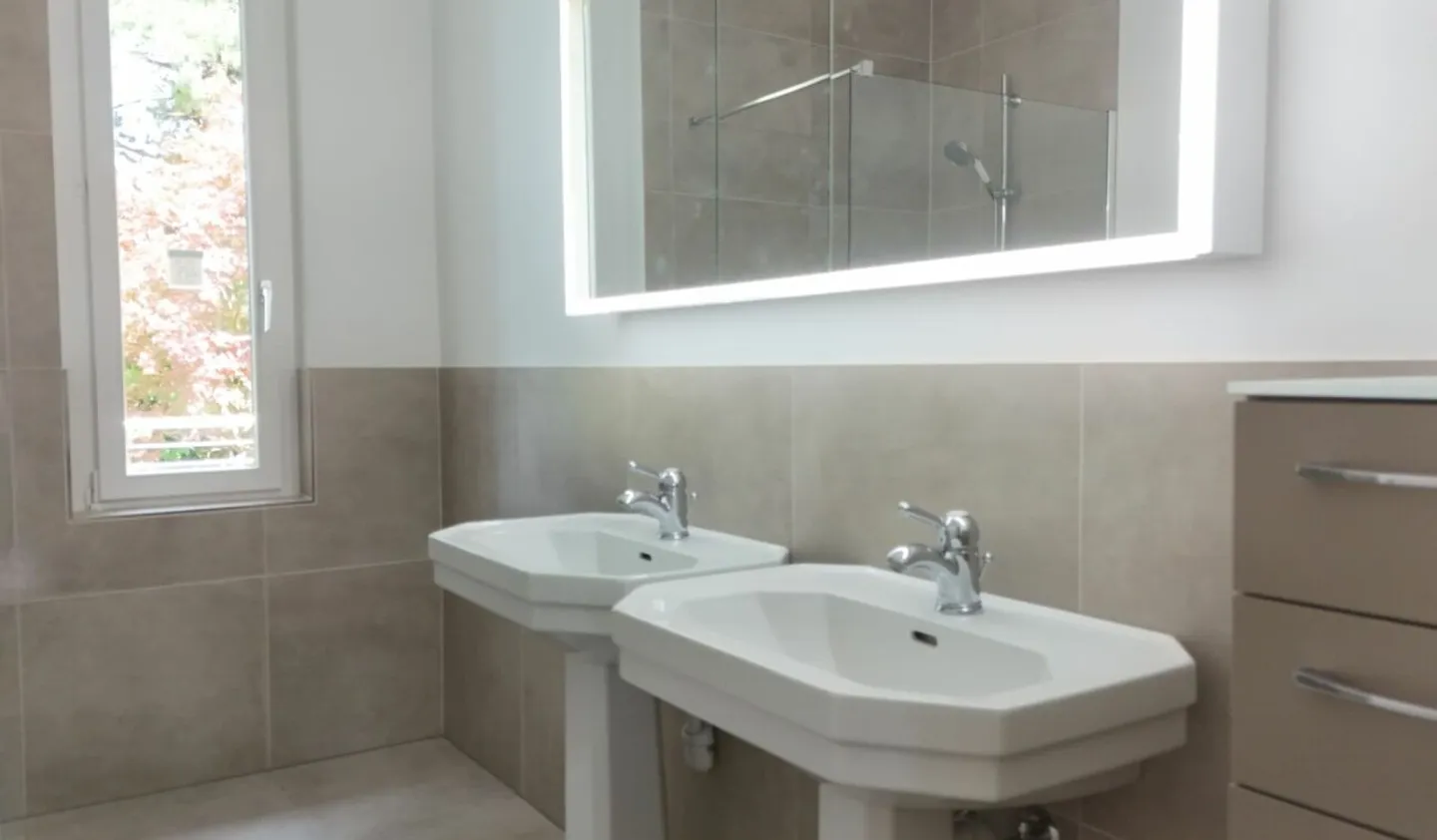 Exclusive Garden Apartment with Fireplace & 2 Terraces - Bruderholz - Photo 9 of 13