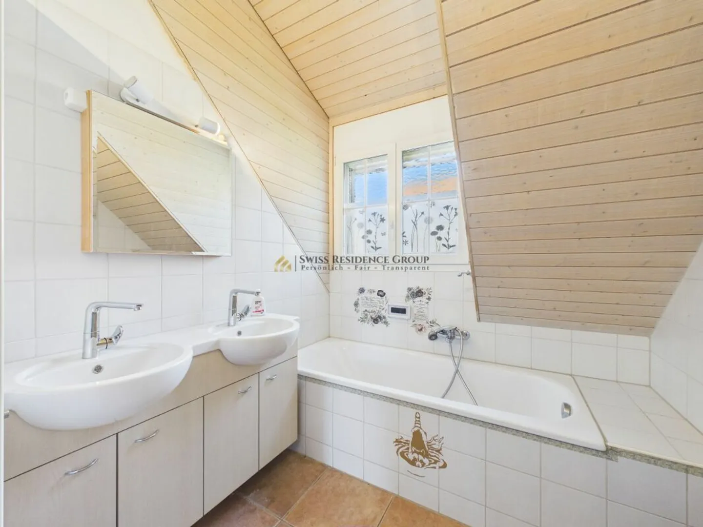 Una casa con carattere - 5,5 stanze, piscina, forno per la pizza e alta qualità della vita - Foto 11 di 13