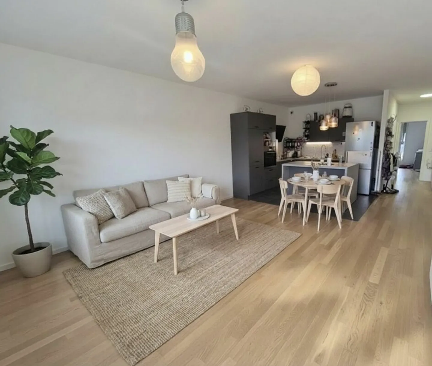 Exclusive - Beautiful recent 4-room apartment with unobstructed view - Photo 3 of 7