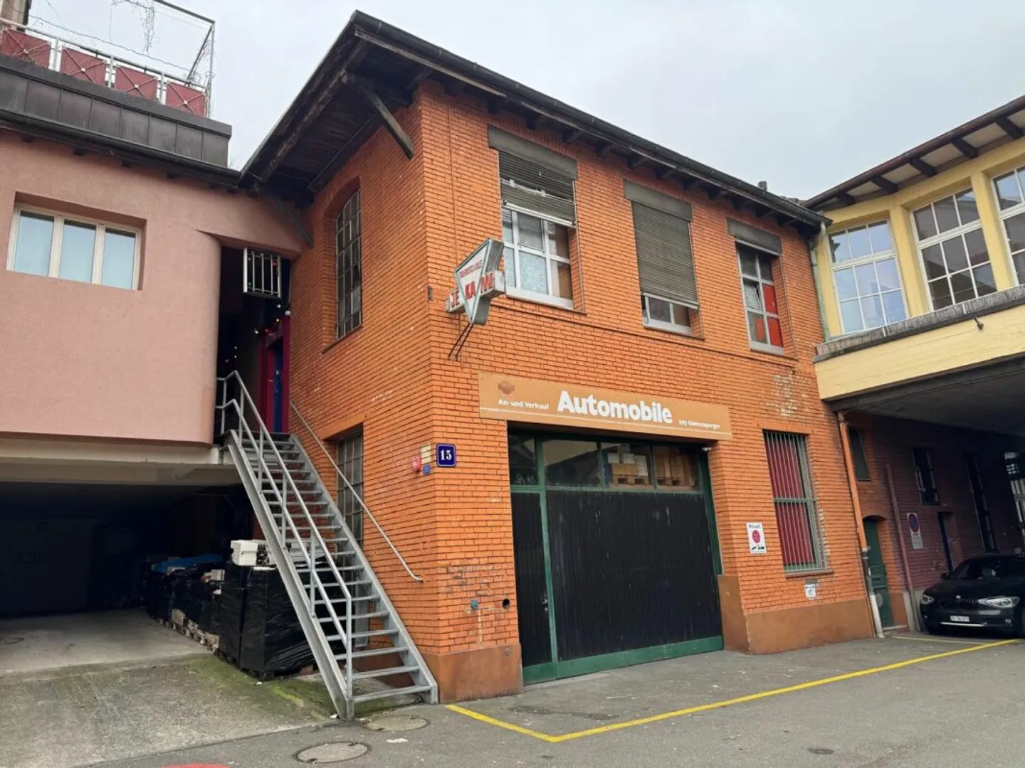 Propriété résidentielle et commerciale attrayante - Photo 1 sur 5