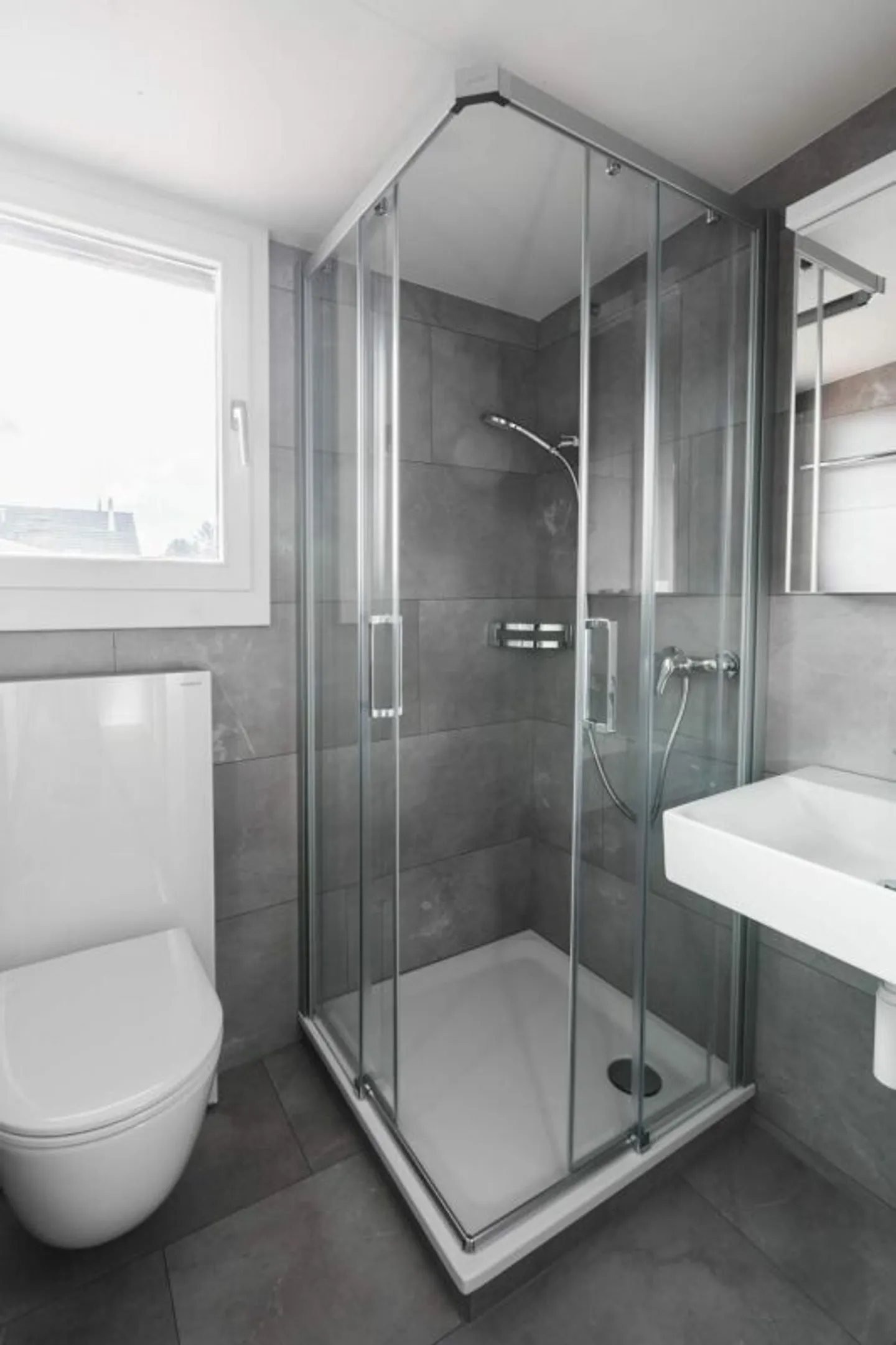 EFH con appartamento duplex di 5,5 stanze - Foto 12 di 13