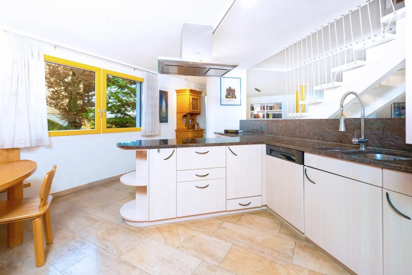 Panoramasicht trifft auf Wohnstil - zweiteilige Wohnresidenz - Photo 7 sur 12