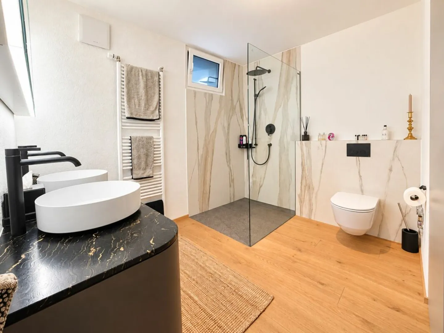 High-quality furnished 2.5-room garden apartment on Beckenhofstrasse in Zurich - Photo 7 of 12