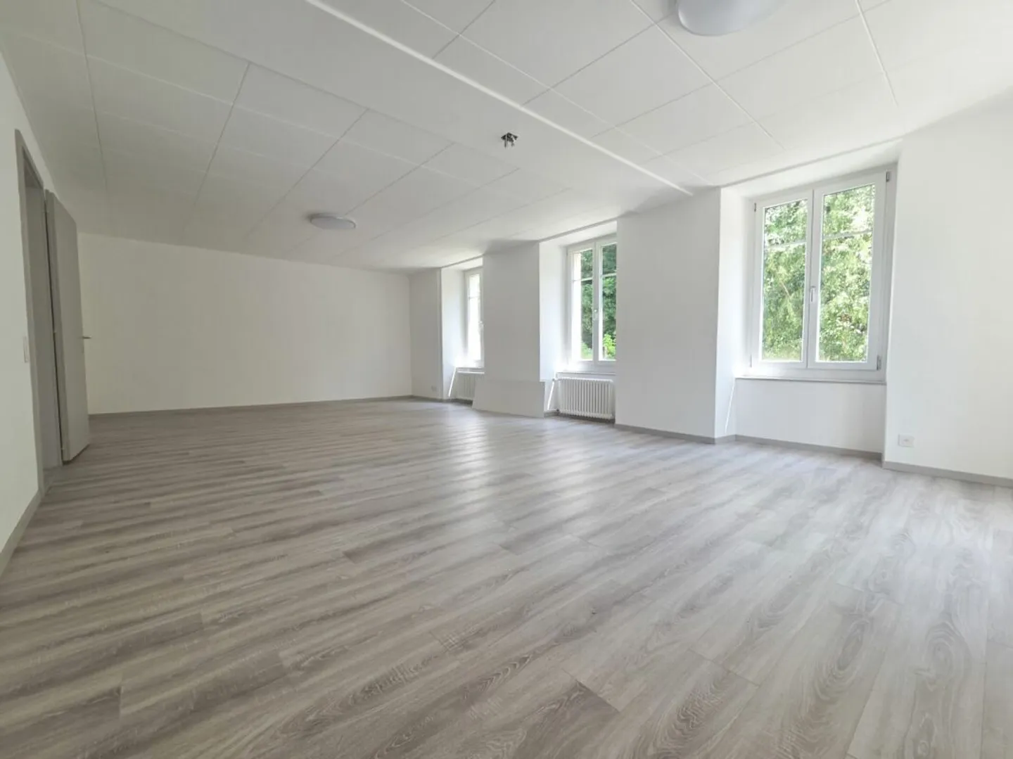 Appartamento o locale commerciale completamente ristrutturato - Foto 2 di 6