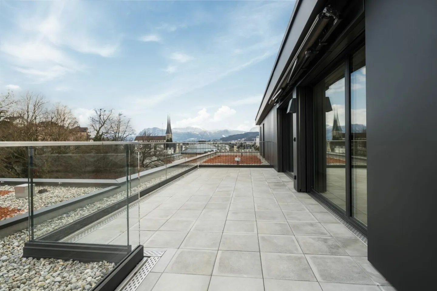 Appartement penthouse exclusif avec une vue magnifique sur la ville de Lucerne - Photo 10 sur 12