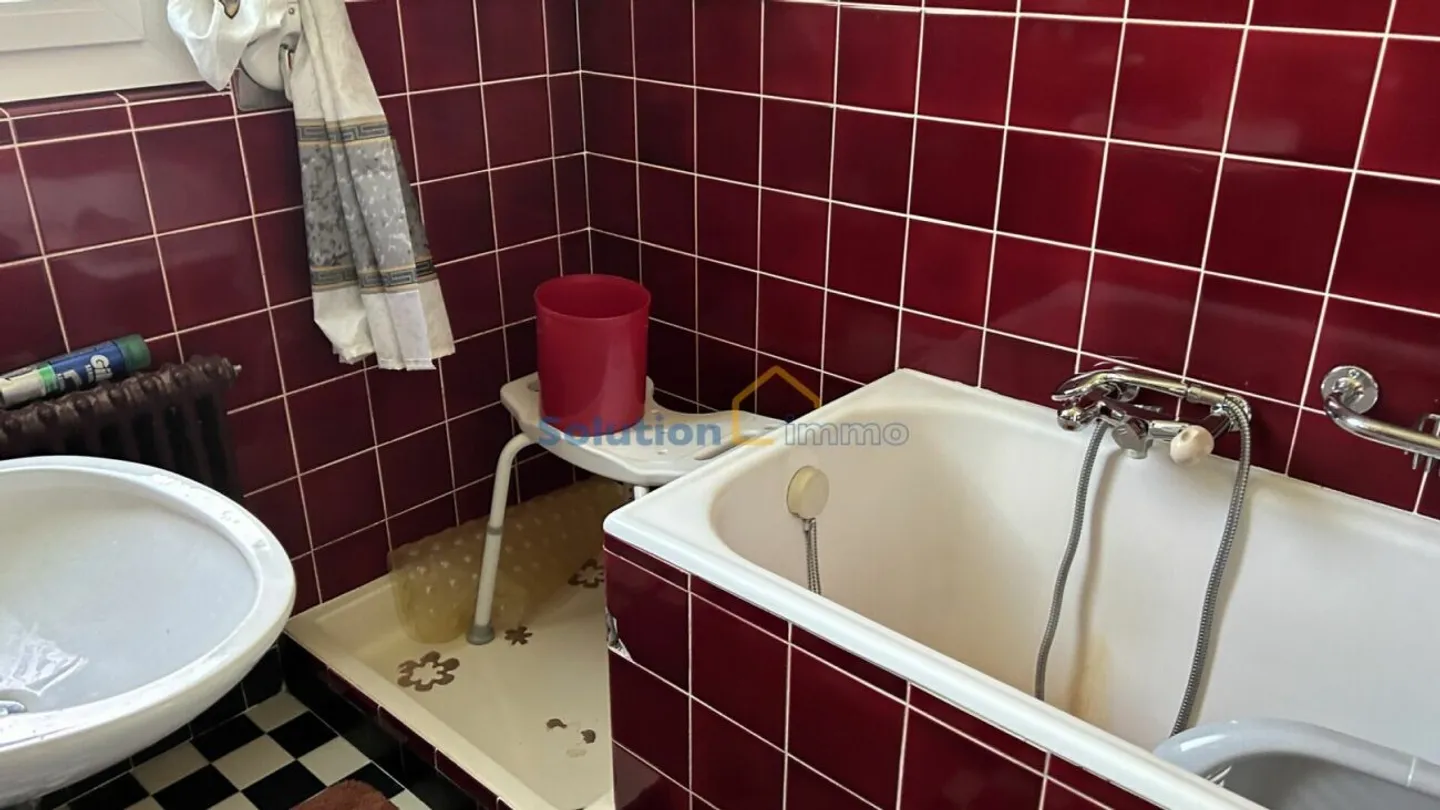 Villa spacieuse avec balcons - Photo 12 sur 12