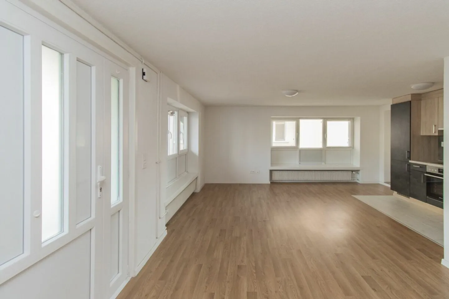 An Top-Lage: Mehrfamilienhaus mit bewilligtem Ausbaupotenzial - Foto 10 von 13