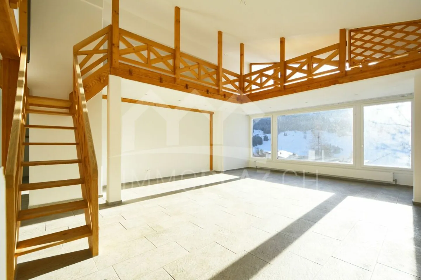 Incantevole appartamento mansardato di 4 1/2 locali con galleria e terrazza - Foto 1 di 12