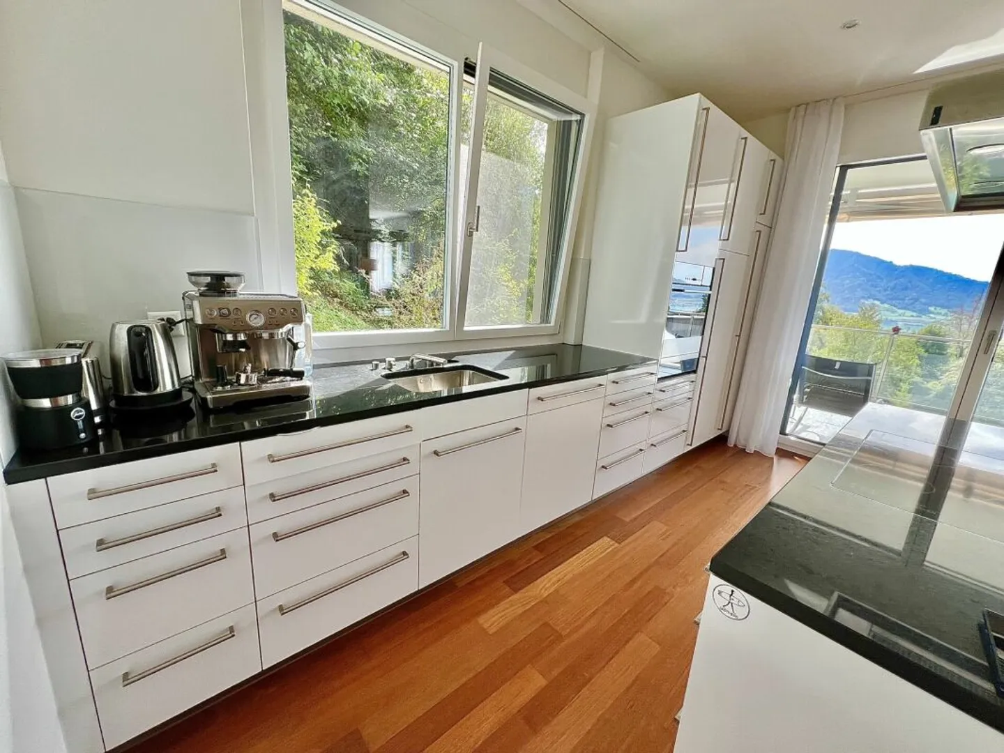 Appartement élégant 3,5 pièces avec vue sur le lac - Photo 8 sur 13