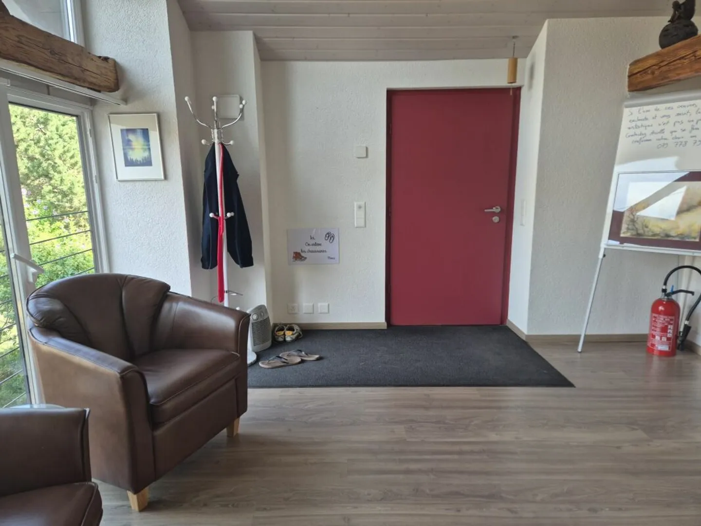 Local commercial - Photo 6 of 7