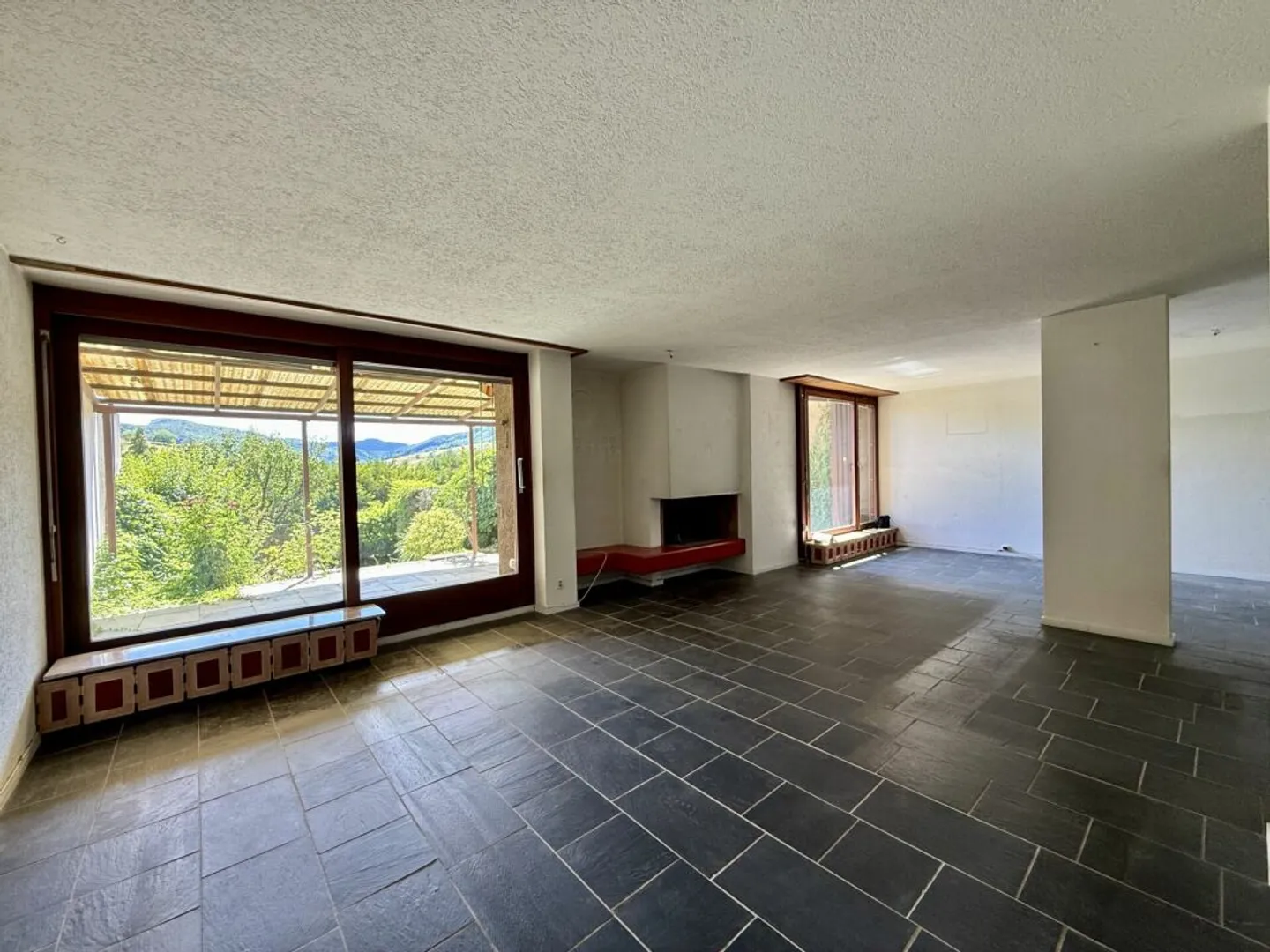 Vue de rêve et grand potentiel : Maison de ville à Magden - Photo 5 sur 13
