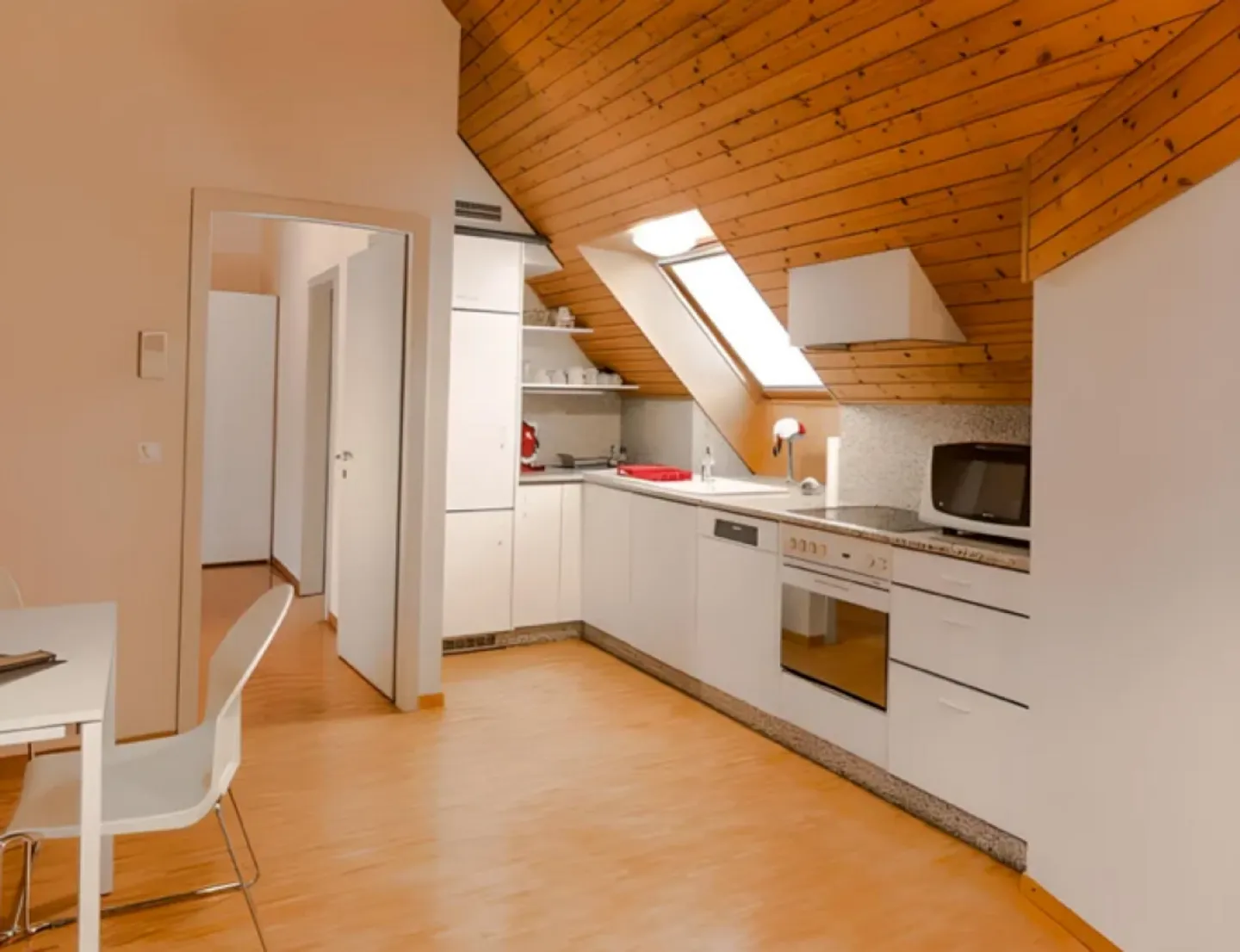 2.5 rooms in the city center of Neuchâtel - Photo 6 of 6