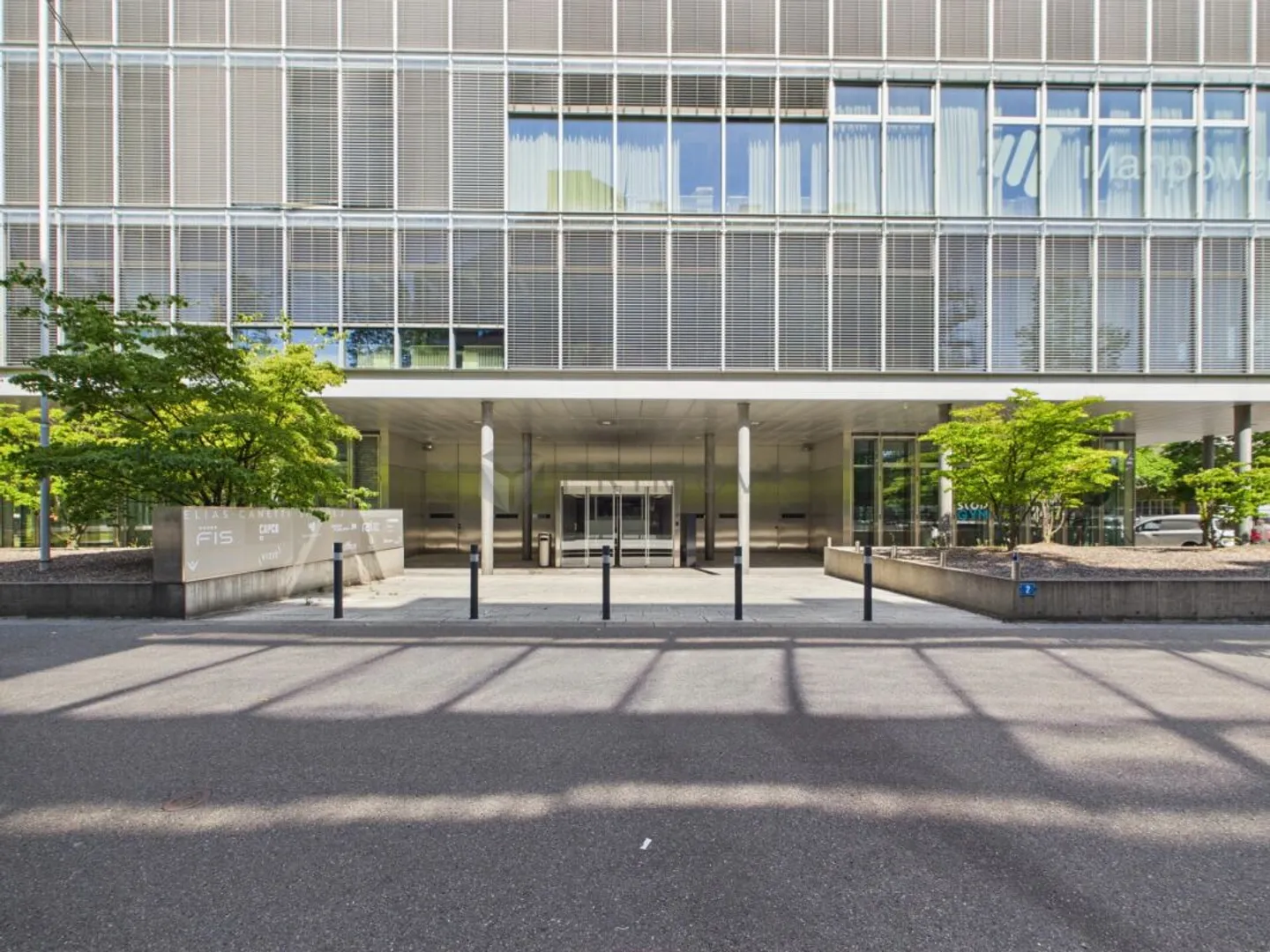 Attractive and bright office space in the best location in Zurich Oerlikon - Photo 13 of 13