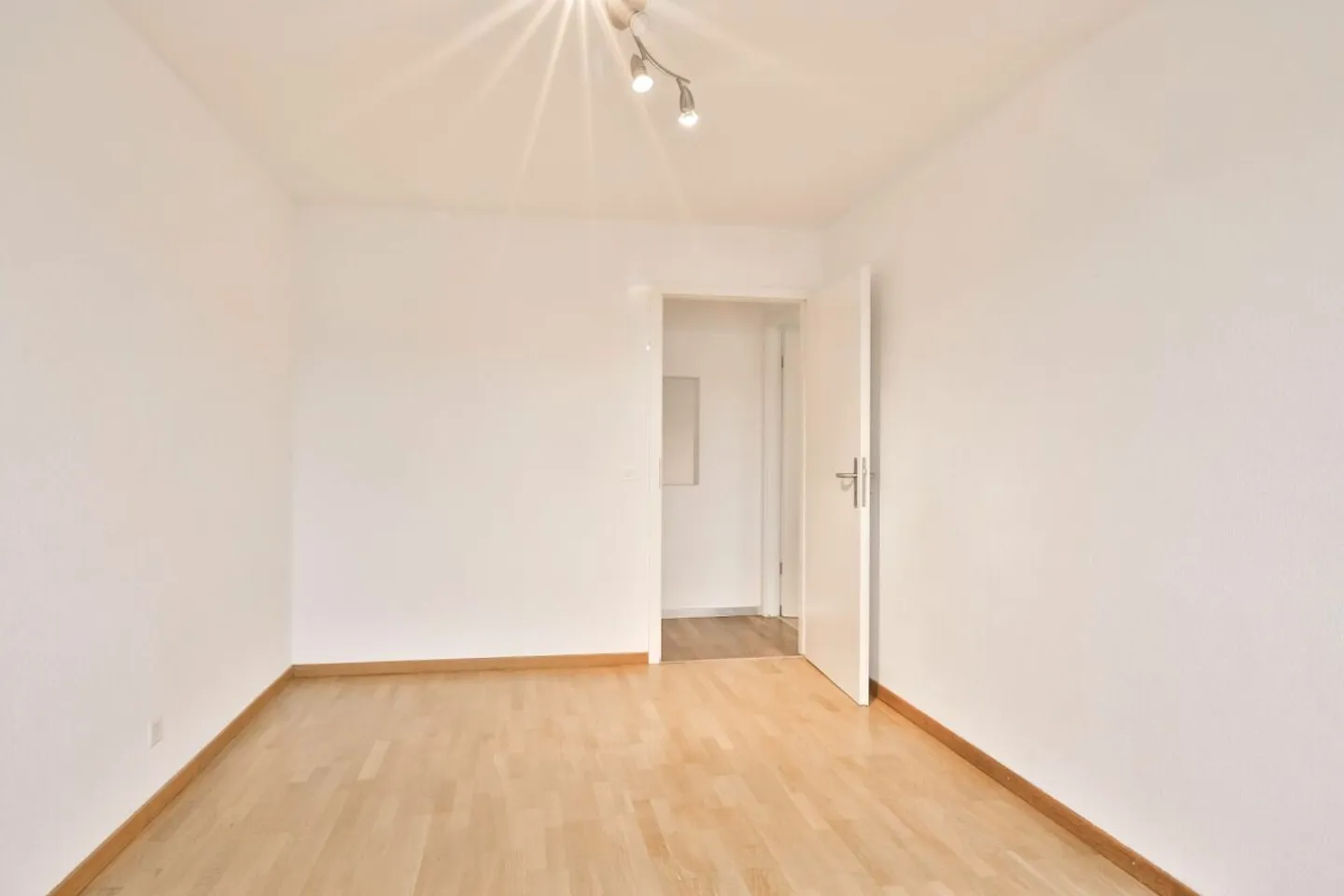 Charmant appartement de 4.5 pièces - Photo 11 sur 13