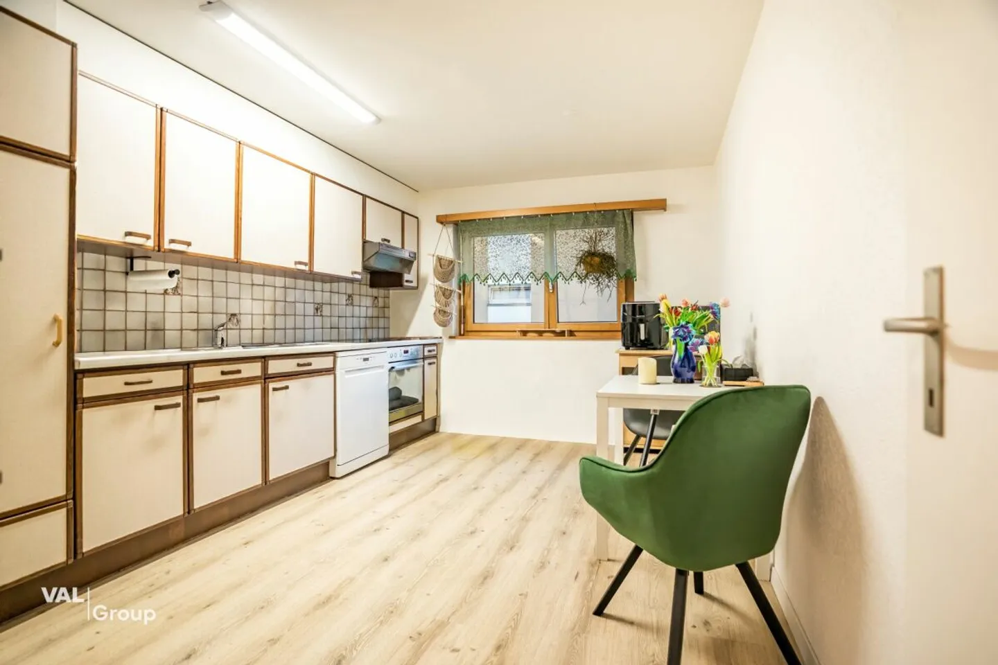 Appartement attrayant de 3,5 pièces avec balcon et vue sur la montagne, Naters - Photo 6 sur 10