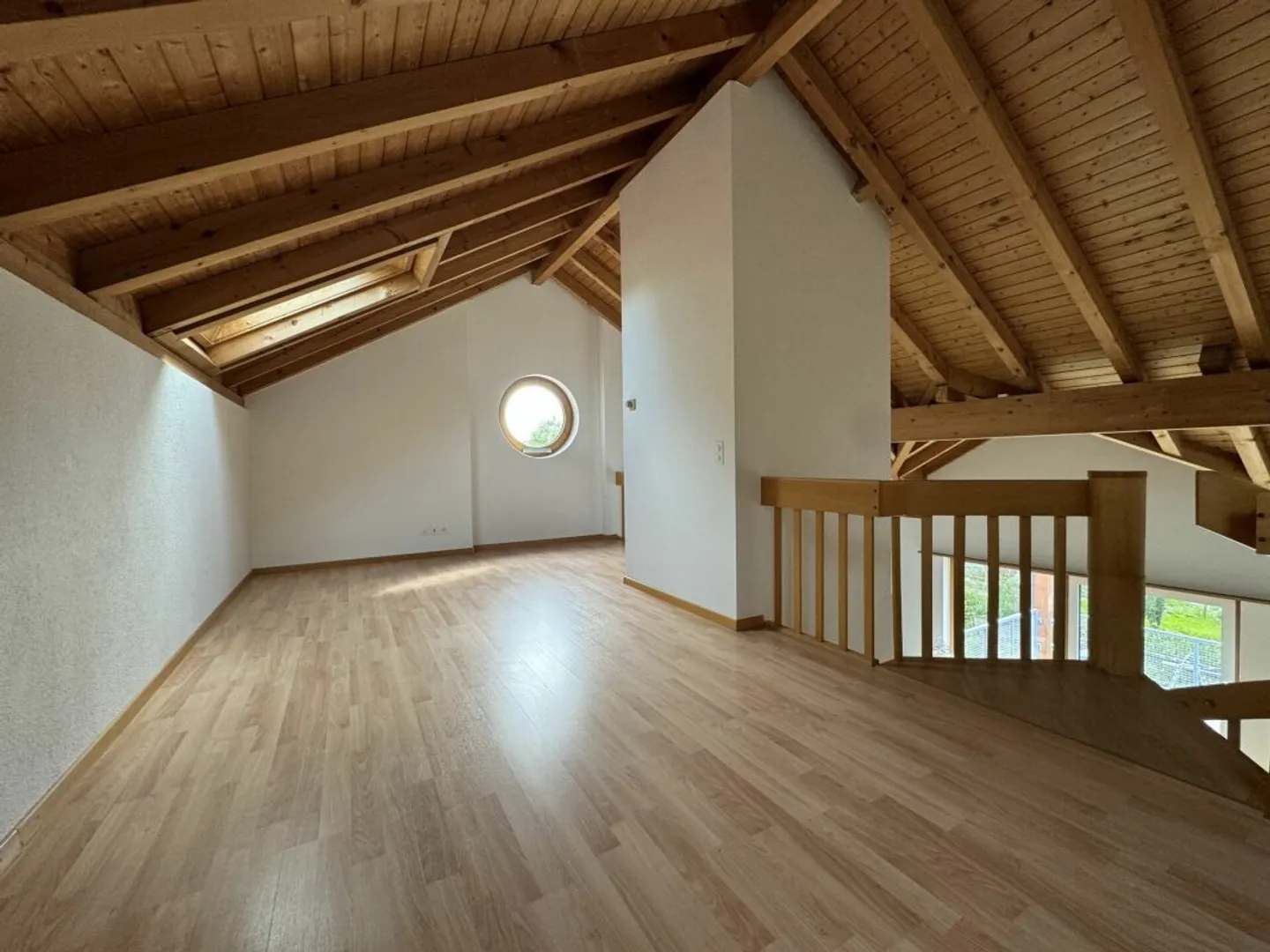 Spacious Maisonette Apartment (150 m2) - Photo 5 of 13